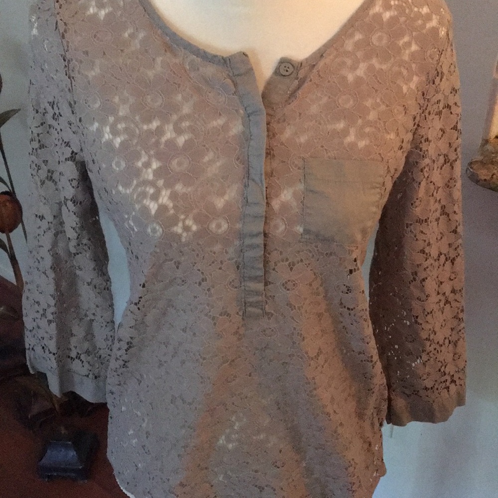 Limited Lace blouse